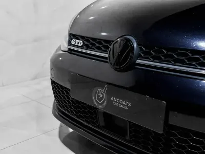 Second-hand VW Golf VII GTD 184 CP (135 kW) 2016 Negru Hatchback