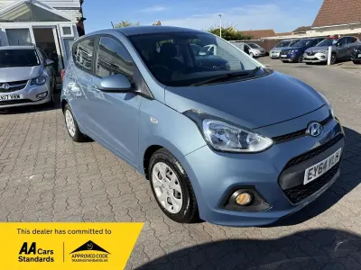Usado Hyundai i10 SE 83 HP (61 kW) 2015 Azul Citadino