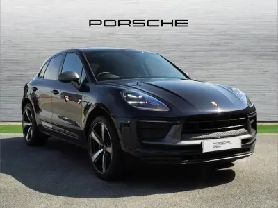 Used Porsche Macan 261 HP (191 kW) 2025 Black SUV