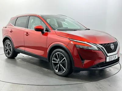 Used Nissan Qashqai Tekna 140 HP (102 kW) 2023 Red SUV
