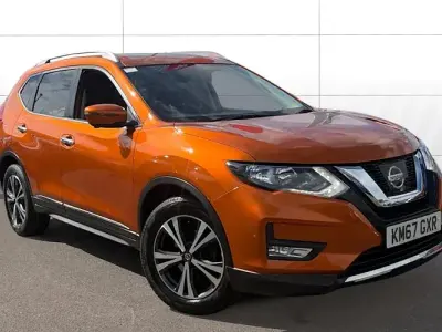 Used Nissan X-Trail N-Connecta 163 HP (119 kW) 2017 Orange SUV
