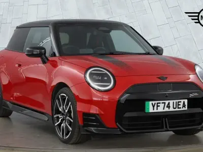 Used Mini Cooper SE Hatch 158 kW (215 HP) 2024 Red Hatchback