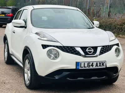 Usado Nissan Juke Visia 110 HP (80 kW) 2014 Branco SUV