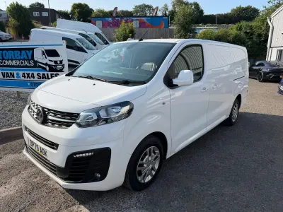 Used Vauxhall Vivaro Sportive 100 HP (73 kW) 2020 White MPV
