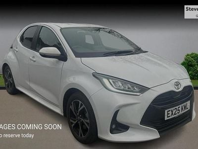 Used Toyota Yaris Hybrid Design 2025 White Hatchback