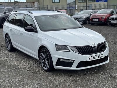 Used Skoda Octavia vRS 184 HP (135 kW) 2017 White Estate
