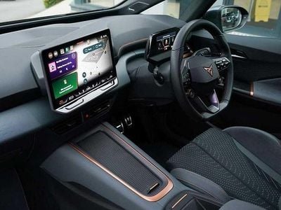 Begagnad Cupra Born e-Boost 239 kW (326 HK) 2025 Halvkombi