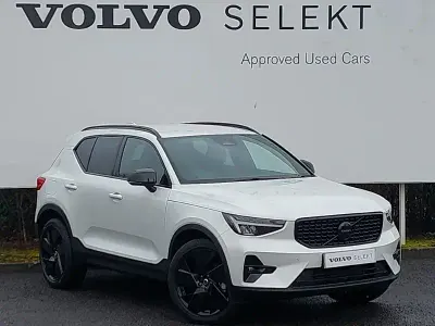 New Volvo XC40 Plus 163 HP (119 kW) 2025 White SUV