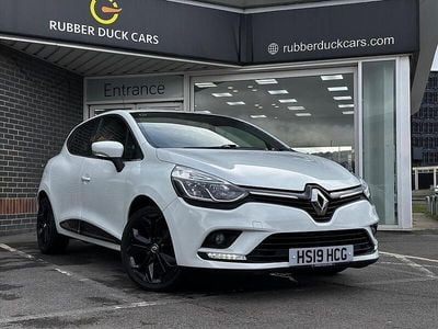 Used Renault Clio IV Iconic 90 HP (66 kW) 2019 White Hatchback
