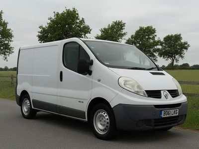 Used Renault Trafic 115 HP (84 kW) 2011 White MPV
