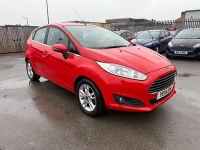 Used Ford Fiesta Zetec 82 HP (60 kW) 2014 Red Hatchback