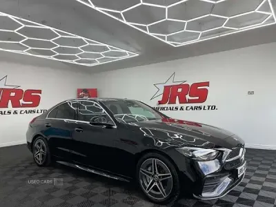 Usado Mercedes C220 AMG line 2023 Negro Berlina