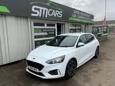 Used Ford Focus ST-Line X 125 HP (91 kW) 2019 White Hatchback