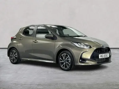 Used Toyota Yaris Design 116 HP (85 kW) 2023 Bronze Hatchback