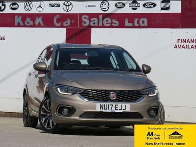 Begagnad Fiat Tipo Lounge 120 HK (88 kW) 2017 Grå Halvkombi