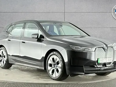 Usado BMW iX Sport Line 236 kW (322 HP) 2023 Cinzento SUV