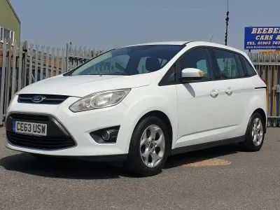 Used Ford Grand C-Max Zetec 115 HP (84 kW) 2013 White MPV