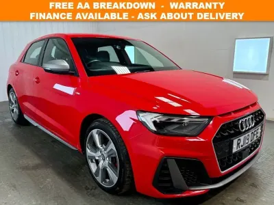 Usado Audi A1 Sportback Competition 200 HP (147 kW) 2019 Vermelho Citadino