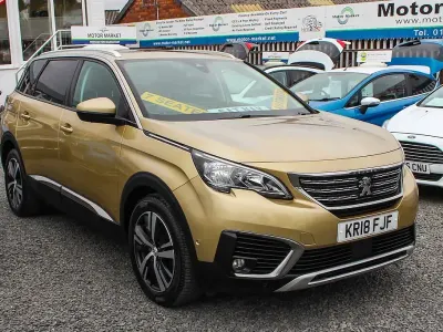 Used Peugeot 5008 Allure 120 HP (88 kW) 2018 Gold SUV