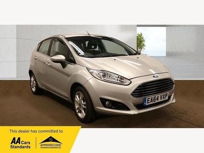 Used Ford Fiesta Zetec 105 HP (77 kW) 2014 Silver Hatchback