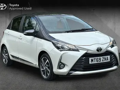 Used Toyota Yaris 111 HP (81 kW) 2020 Pure white Hatchback