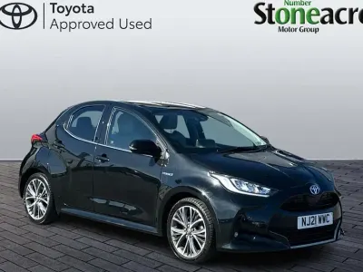 Used Toyota Yaris Hybrid 2021