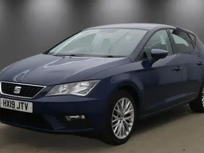 Used Seat Leon SE Dynamic 130 HP (95 kW) 2019 Blue Hatchback