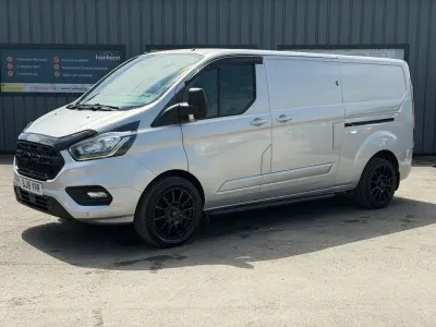 Used Ford Transit Custom Limited 130 HP (95 kW) 2018 Silver Van