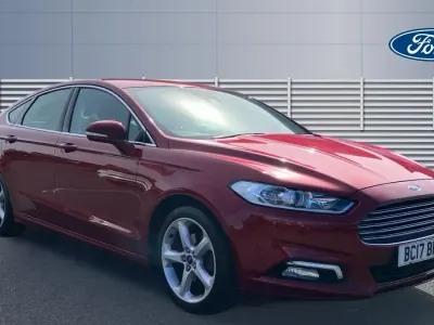 Begagnad Ford Mondeo Titanium 150 HK (110 kW) 2007 Halvkombi