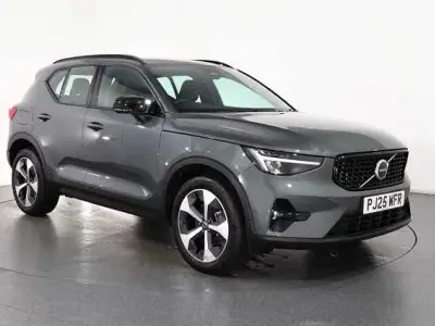 Used Volvo XC40 Plus 194 HP (142 kW) 2025 Green SUV