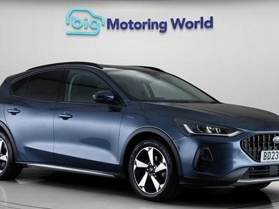 Begagnad Ford Focus Active 125 HK (91 kW) 2023 Blå Halvkombi