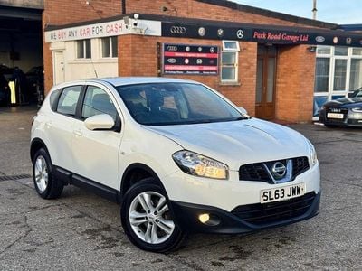 White Used 2013 Nissan Qashqai Acenta SUV | £4,690 (Fair price)