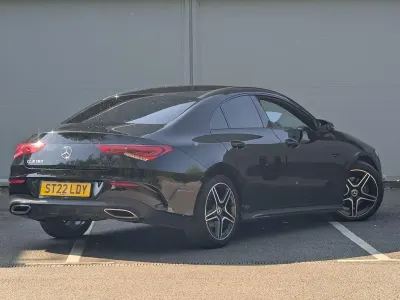 Begagnad Mercedes CLA180 Executive 2022 Svart Sedan
