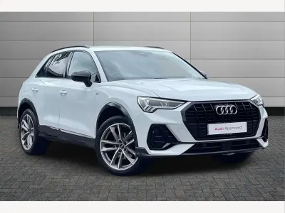 Usado Audi Q3 Black Edition 150 CV (110 kW) 2022 Blanco SUV