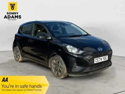 Used Hyundai i10 Advanced 63 HP (46 kW) 2024 Black Hatchback
