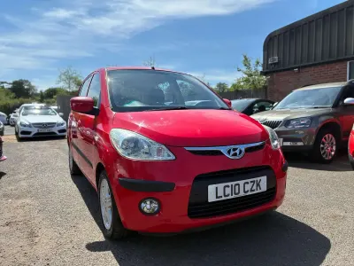 Used Hyundai i10 Comfort 77 HP (56 kW) 2010 Red Hatchback