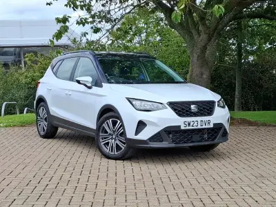 Used Seat Arona SE Technology 110 HP (80 kW) 2023 White SUV