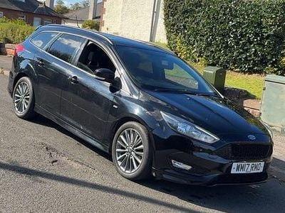 Used Ford Focus ST-Line 125 HP (91 kW) 2017 Black Estate
