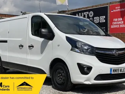 Gebraucht Vauxhall Vivaro Sportive 125 PS (91 kW) 2019 Weiß Van / Kleinbus