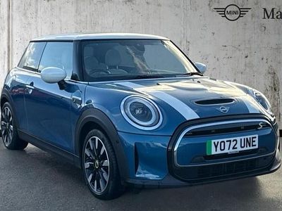 Island blue Used 2022 Mini Cooper S Level 3 Hatchback | £15,950 (Fair price)