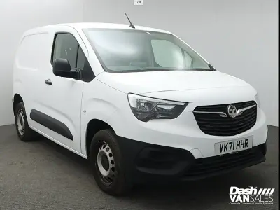 Used Vauxhall Combo Edition 75 HP (55 kW) 2022 White MPV