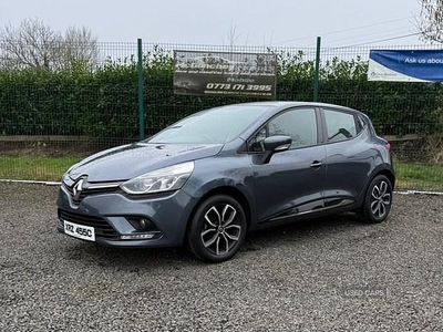 Used Renault Clio V Play 2026 Grey