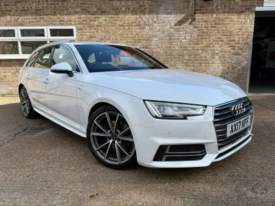 Begagnad Audi A4 S-Line 150 HK (110 kW) 2017 Vit Kombi