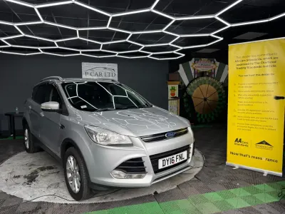 Second-hand Ford Kuga Titanium 150 CP (110 kW) 2016 Argintiu SUV
