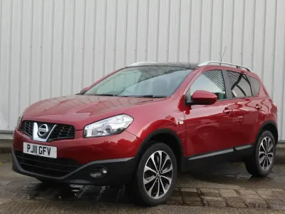 Used Nissan Qashqai N-TEC 2011 Red SUV