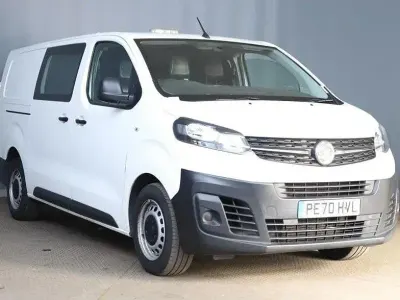 Used Vauxhall Vivaro Edition 120 HP (88 kW) 2020 White MPV