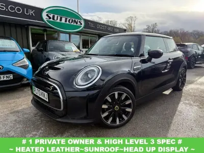 Usado Mini Cooper SE Hatch 135 kW (184 CV) 2023 Negro Utilitario