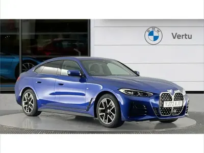 Usado BMW 420 M Sport 180 HP (132 kW) 2022 Azul Coupé