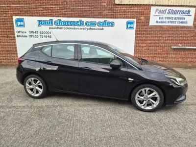 Used Vauxhall Astra SRi 136 HP (100 kW) 2019 Black Hatchback
