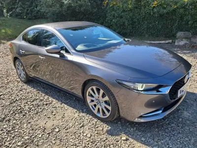 Begagnad Mazda 3 Inclusive 2019 Grå Sedan